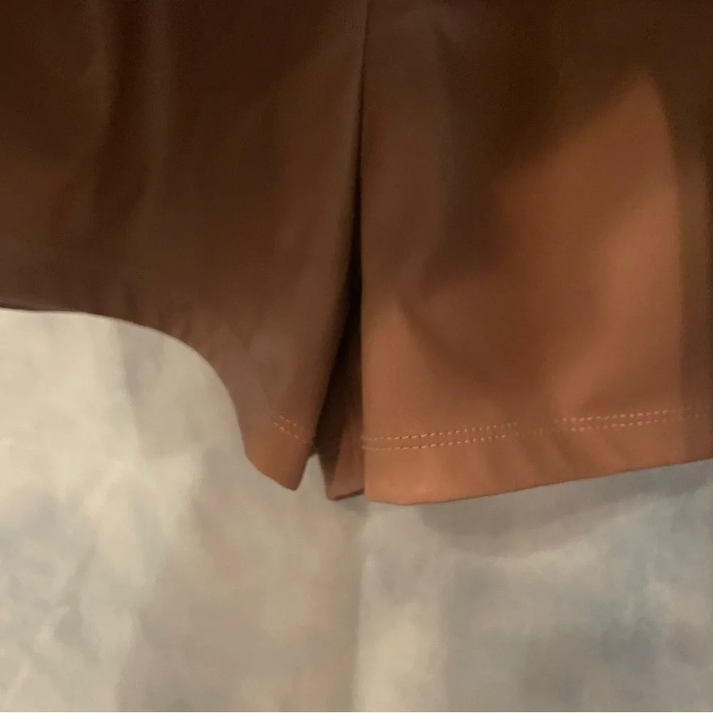 Haute Monde pleather skort - Picture 4 of 7